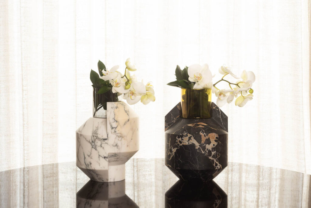 2023 OOumm TOUCANA SMALL PAONZZOO AND PORTORO WITH FLOWERS