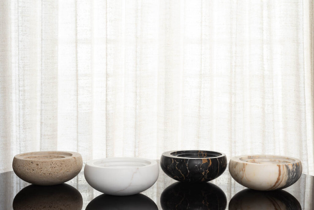 2023 OOumm VEGA SMALL 2023 OOumm VEGA SMALL